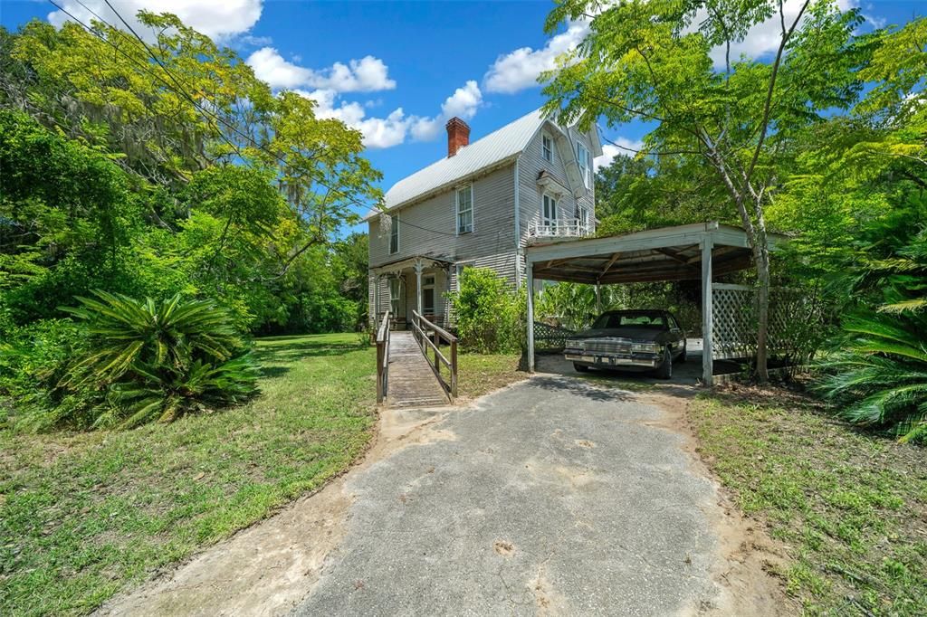 For Sale: $449,000 (3 beds, 2 baths, 3260 Square Feet)