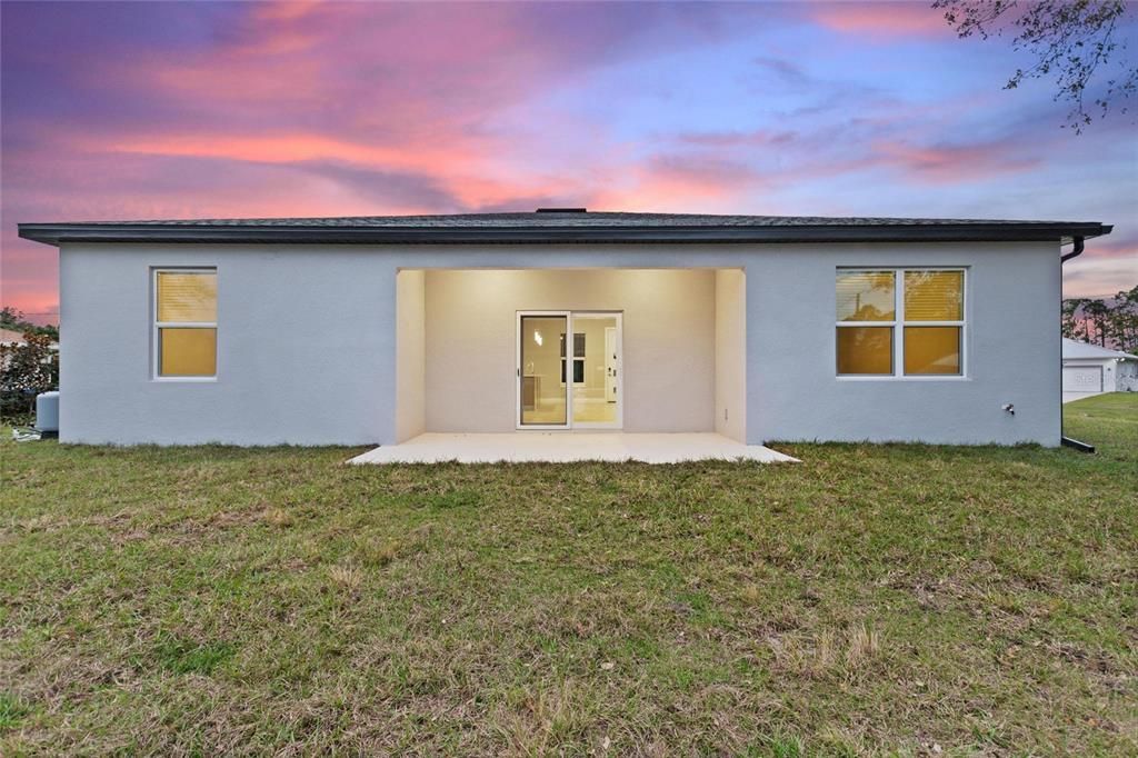 For Rent: $2,575 (4 beds, 2 baths, 1717 Square Feet)