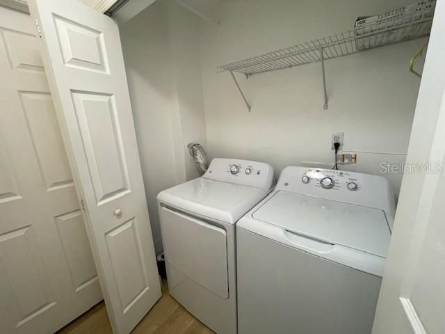 Active With Contract: $1,700 (2 beds, 2 baths, 901 Square Feet)