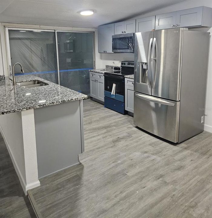 Activo con contrato: $199,900 (3 camas, 2 baños, 1374 Pies cuadrados)