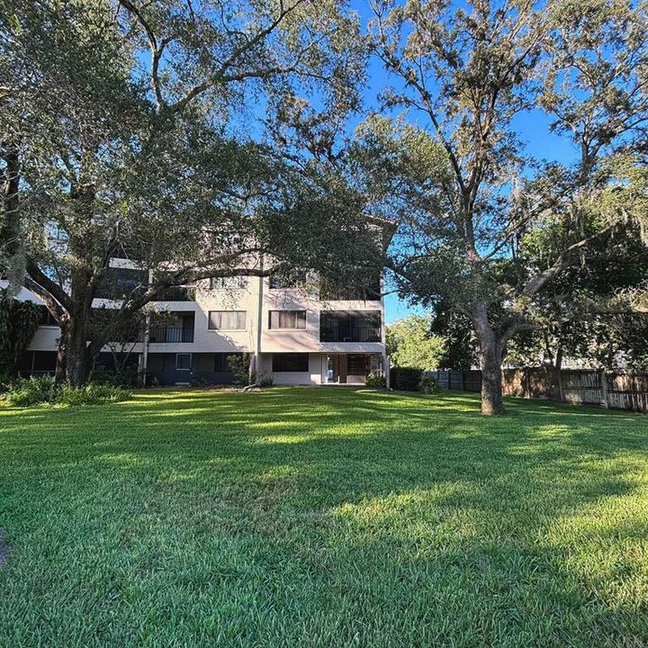 Active With Contract: $160,000 (3 beds, 2 baths, 1118 Square Feet)