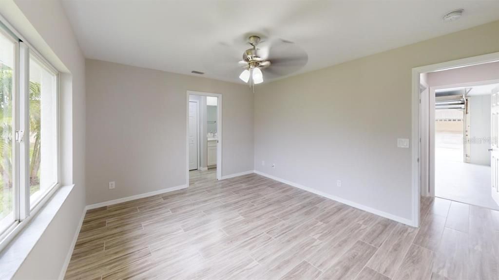 For Sale: $366,900 (3 beds, 2 baths, 1502 Square Feet)