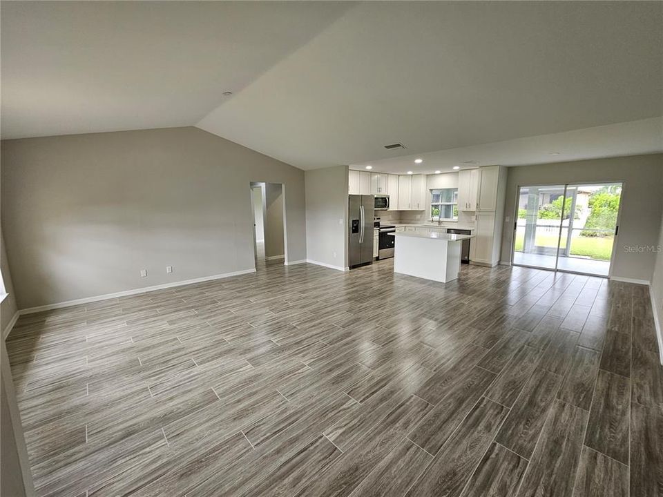 For Sale: $366,900 (3 beds, 2 baths, 1502 Square Feet)