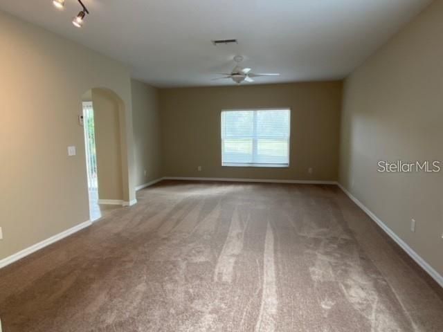 For Rent: $2,350 (3 beds, 2 baths, 1576 Square Feet)