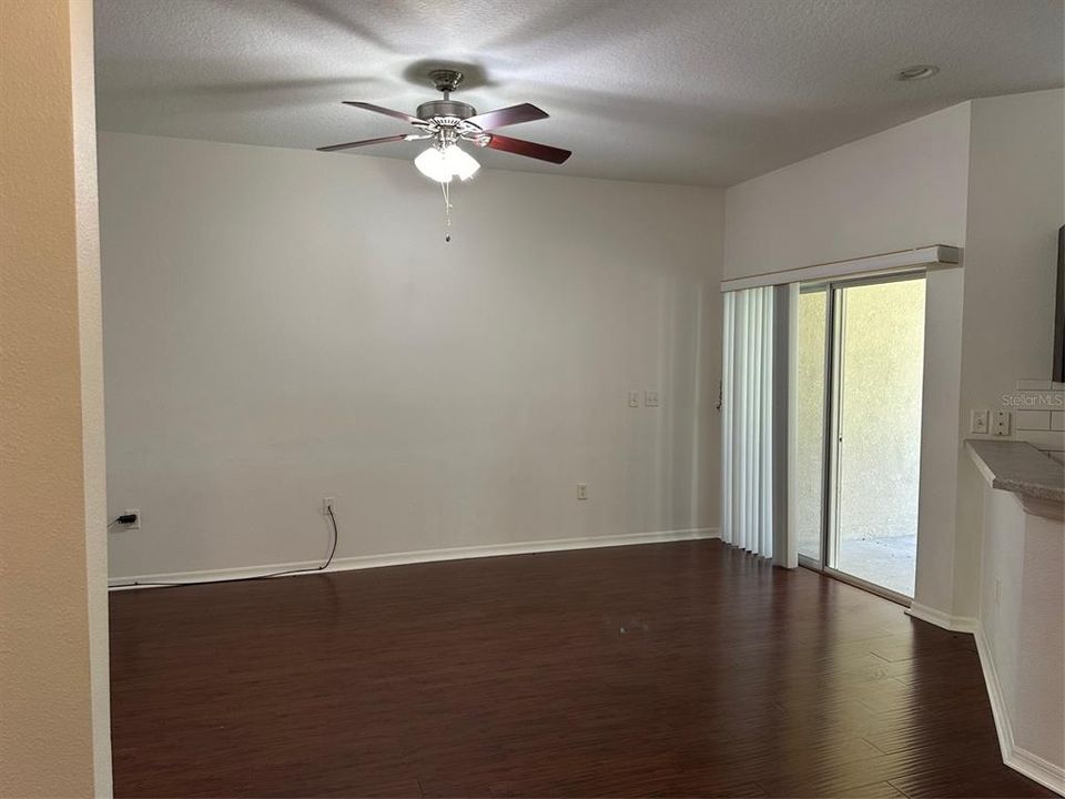 Active With Contract: $1,875 (3 beds, 2 baths, 1513 Square Feet)