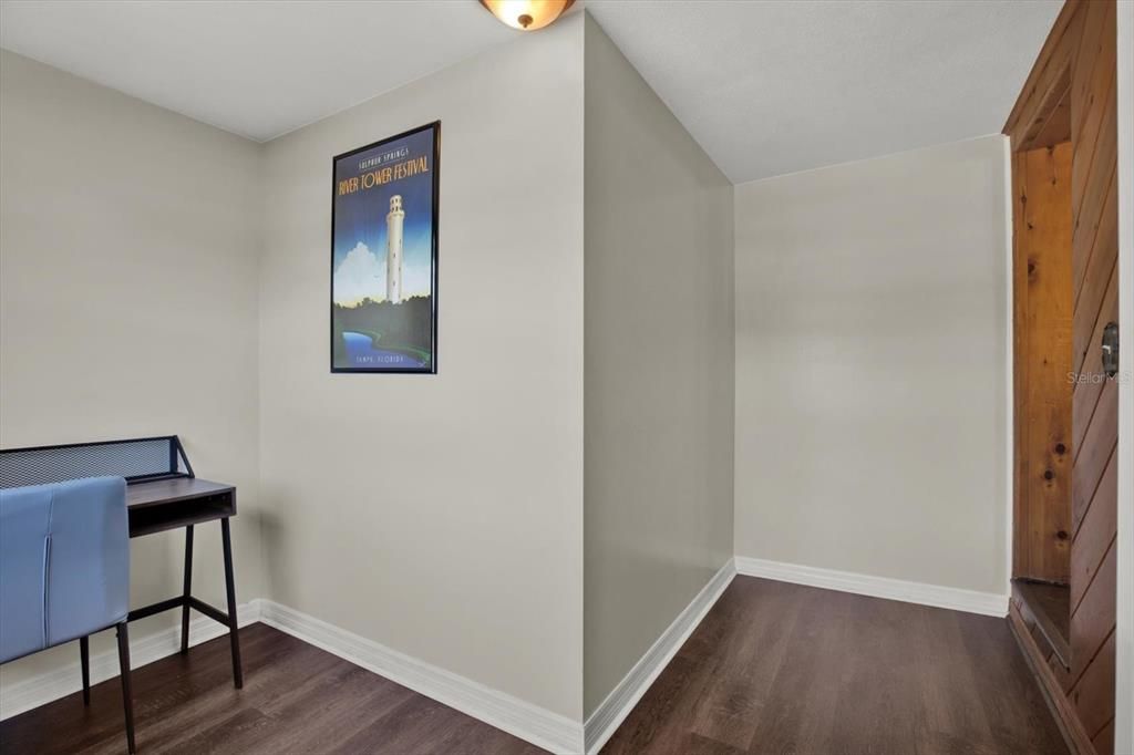 Active With Contract: $2,800 (3 beds, 2 baths, 1197 Square Feet)