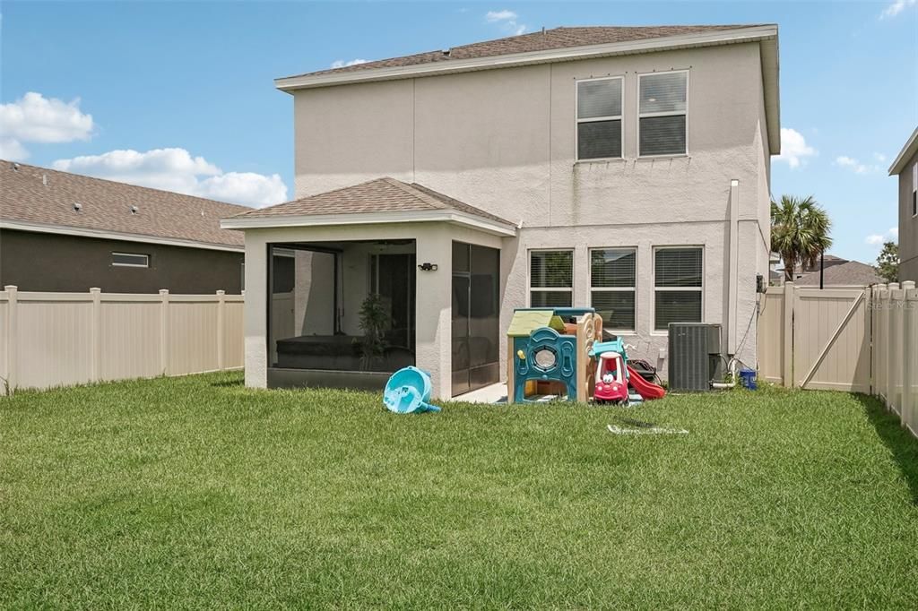 Active With Contract: $405,000 (4 beds, 3 baths, 2542 Square Feet)