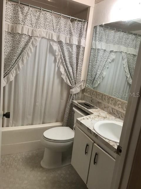 For Rent: $1,600 (3 beds, 1 baths, 1104 Square Feet)