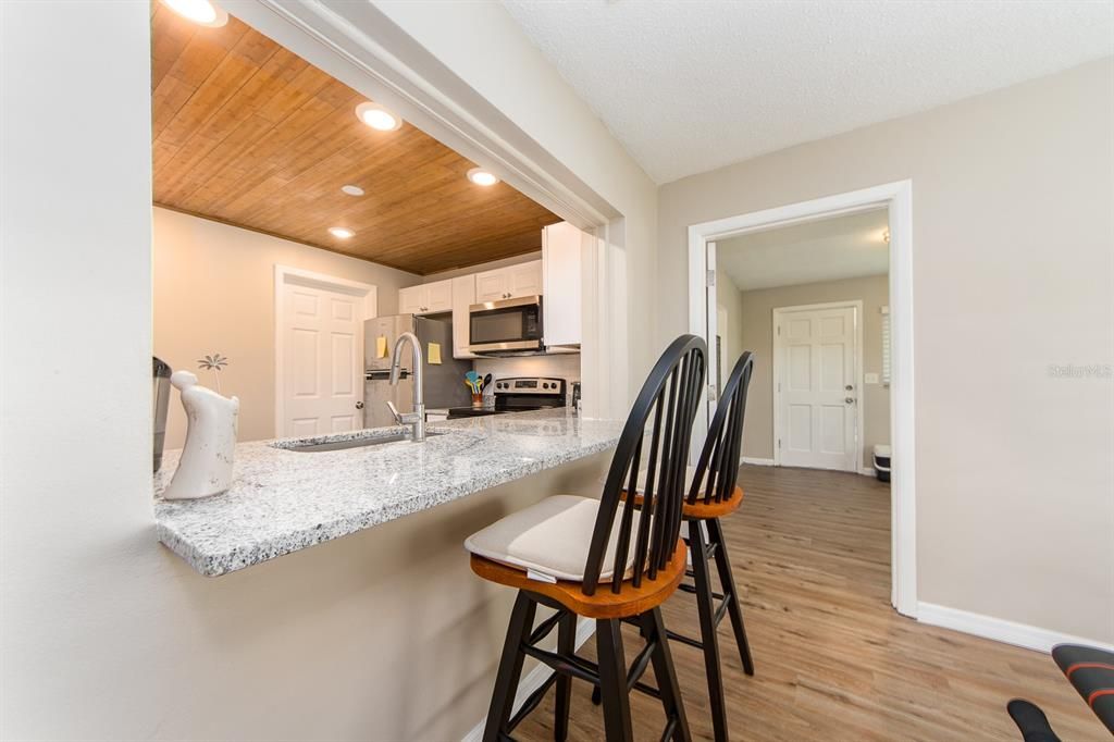 Active With Contract: $395,900 (2 beds, 2 baths, 1241 Square Feet)