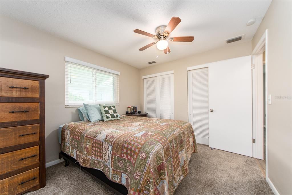 Active With Contract: $395,900 (2 beds, 2 baths, 1241 Square Feet)