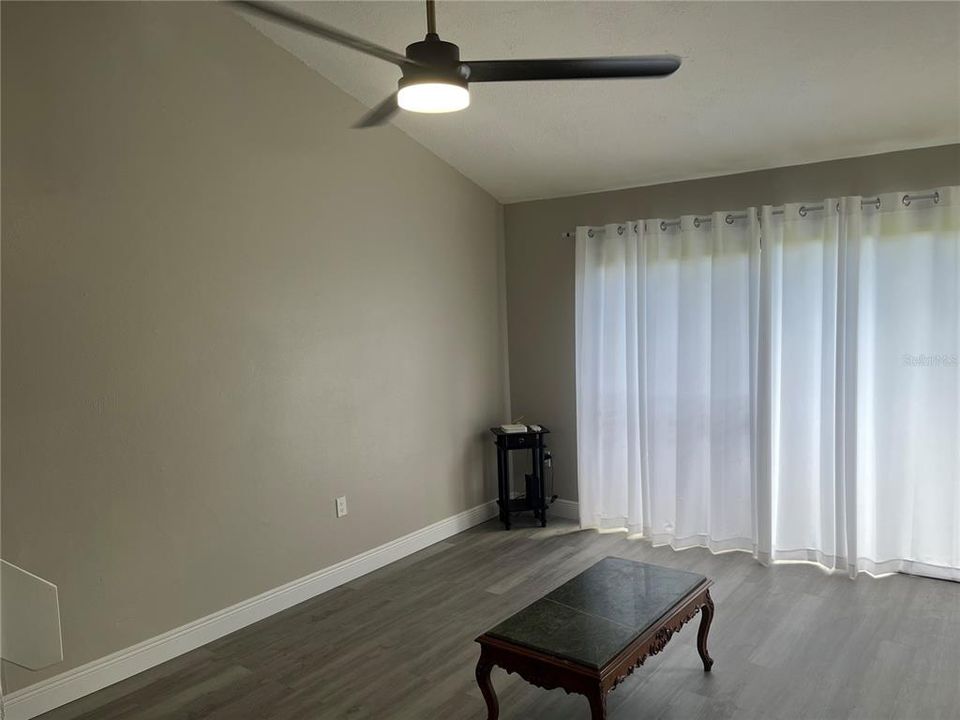 For Sale: $189,000 (2 beds, 2 baths, 1252 Square Feet)