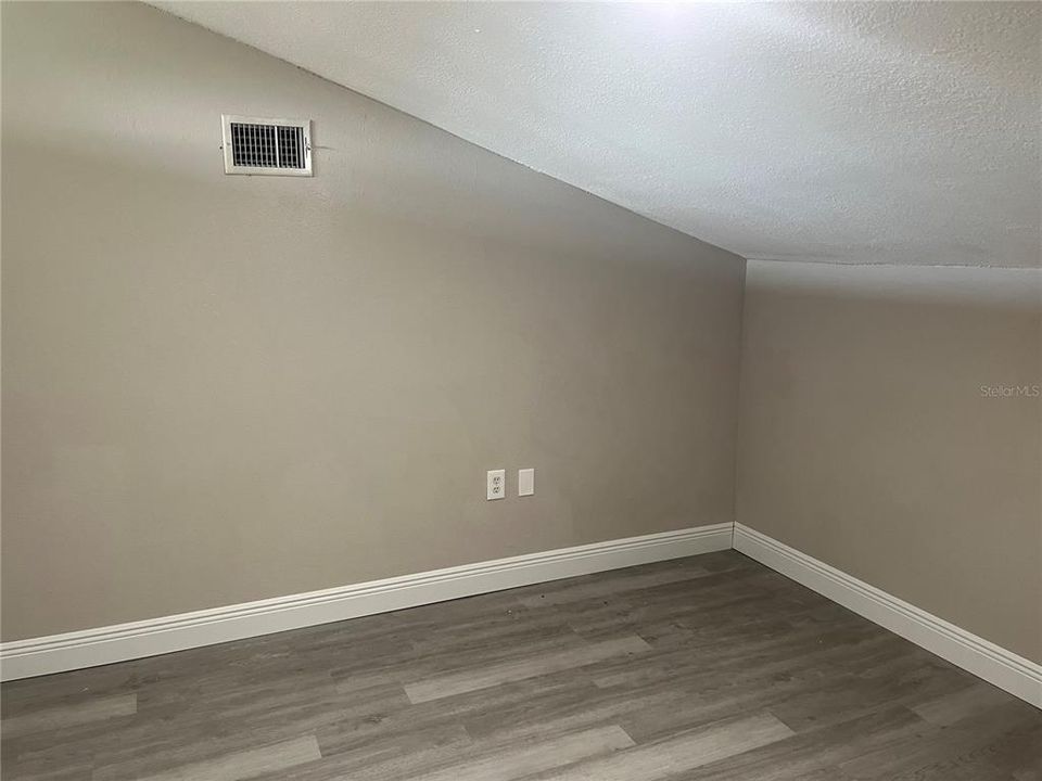 For Sale: $189,000 (2 beds, 2 baths, 1252 Square Feet)