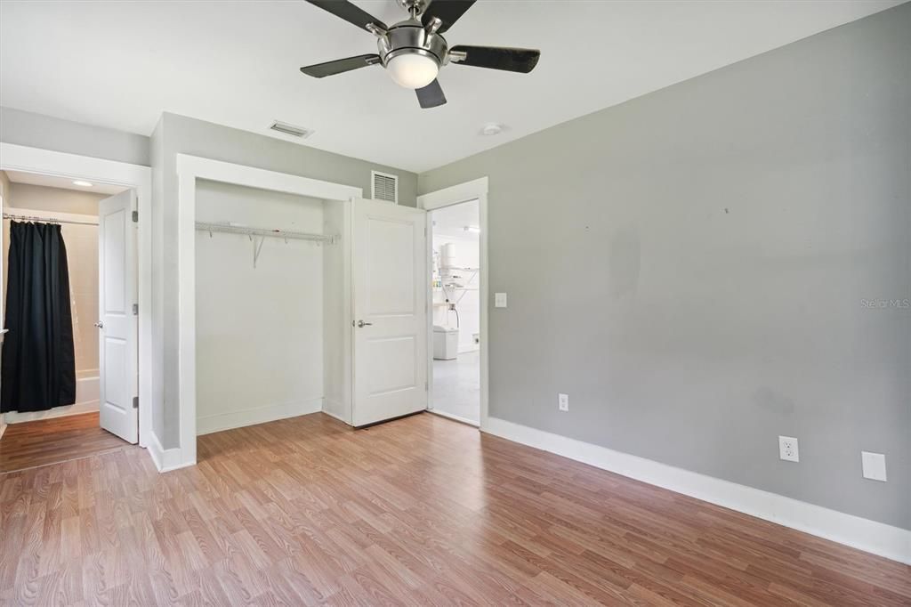 Guest bedroom Downstairs