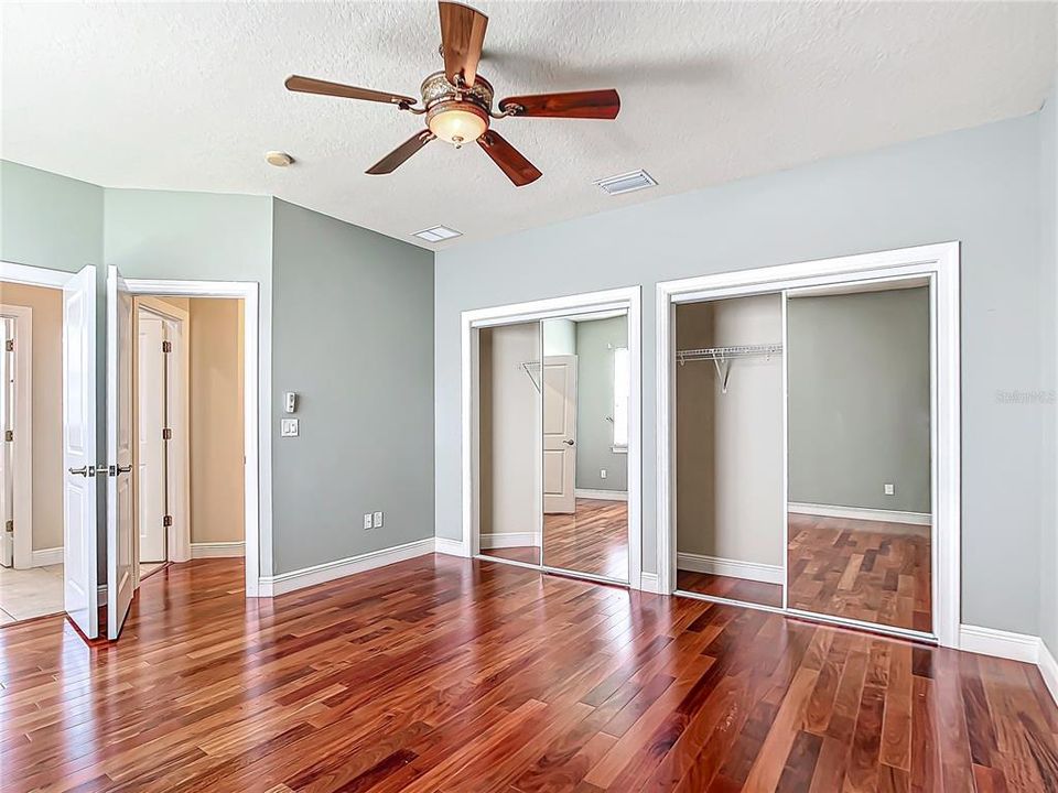 For Sale: $345,000 (3 beds, 2 baths, 2286 Square Feet)