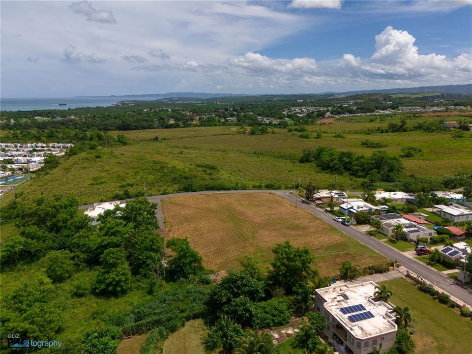 For Sale: $1,000,000 (1.63 acres)