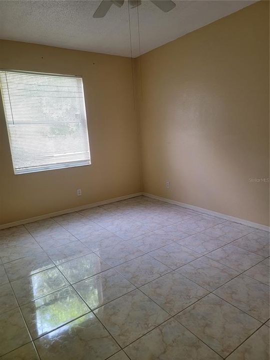 For Rent: $3,000 (4 beds, 2 baths, 1805 Square Feet)