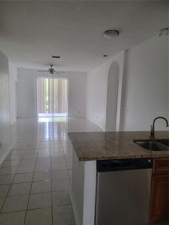 For Rent: $3,000 (4 beds, 2 baths, 1805 Square Feet)