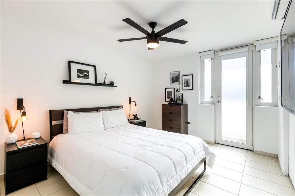 Recently Sold: $820,000 (3 beds, 2 baths, 1756 Square Feet)