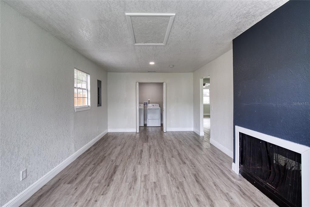 For Sale: $304,900 (3 beds, 2 baths, 1540 Square Feet)