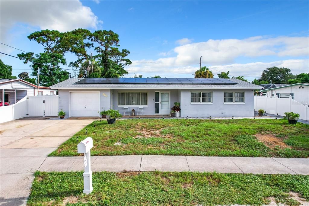 For Sale: $269,900 (4 beds, 2 baths, 1274 Square Feet)