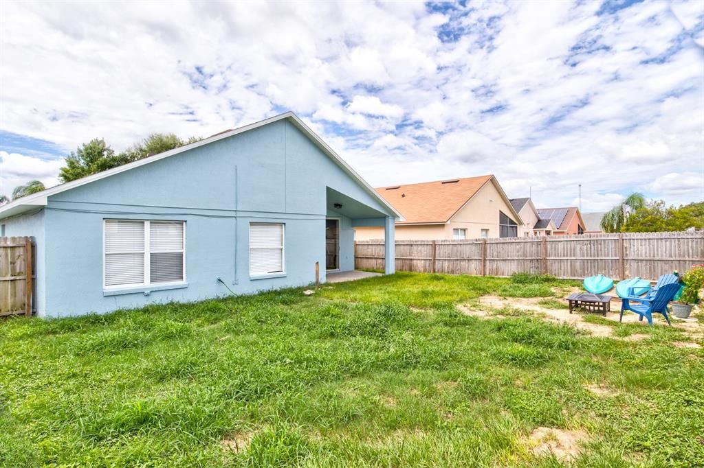 Active With Contract: $410,000 (4 beds, 2 baths, 1746 Square Feet)