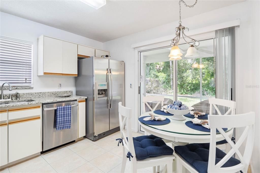 Active With Contract: $239,900 (3 beds, 2 baths, 1087 Square Feet)