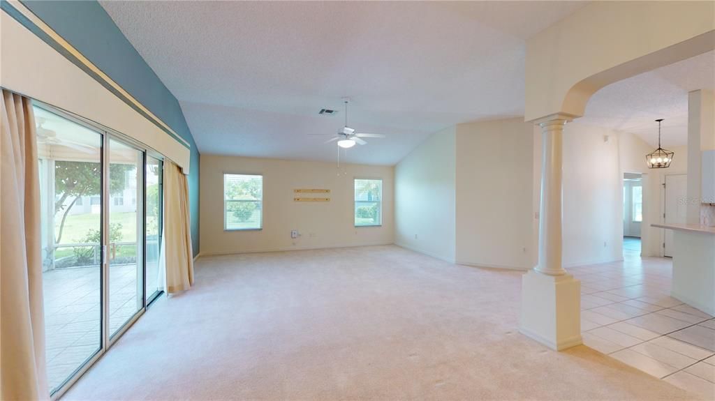 Active With Contract: $2,800 (3 beds, 2 baths, 1956 Square Feet)