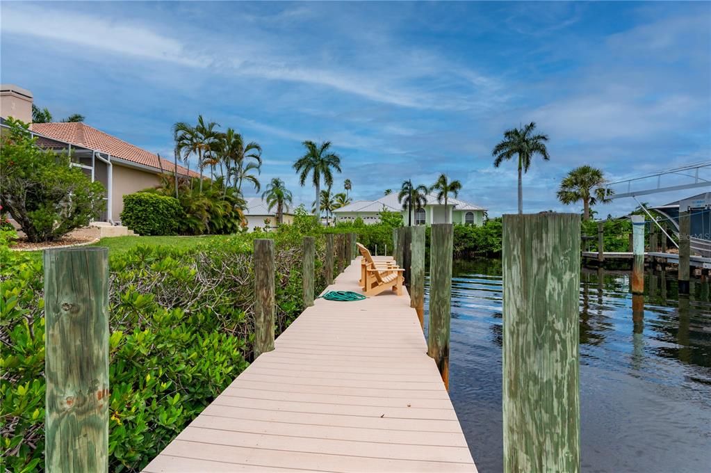 For Sale: $1,200,000 (3 beds, 2 baths, 2284 Square Feet)