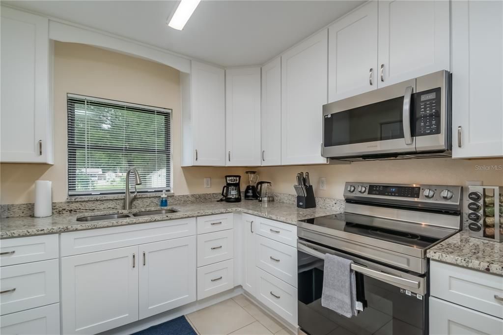 For Rent: $2,150 (2 beds, 1 baths, 1146 Square Feet)