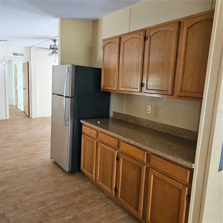 For Rent: $2,000 (3 beds, 2 baths, 1404 Square Feet)