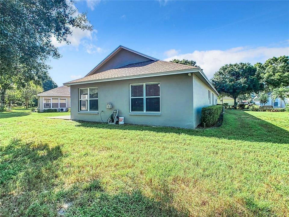 Active With Contract: $415,000 (3 beds, 2 baths, 2001 Square Feet)