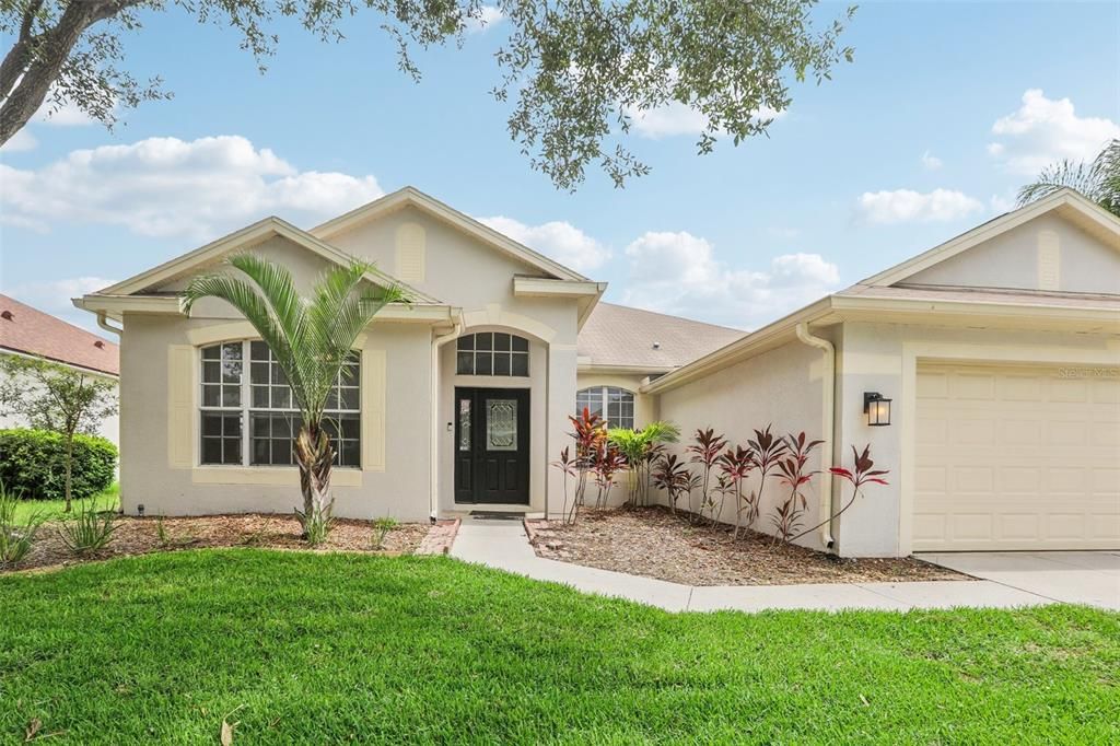 Active With Contract: $2,950 (4 beds, 3 baths, 2084 Square Feet)