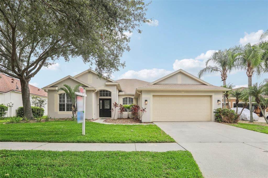 Active With Contract: $2,950 (4 beds, 3 baths, 2084 Square Feet)