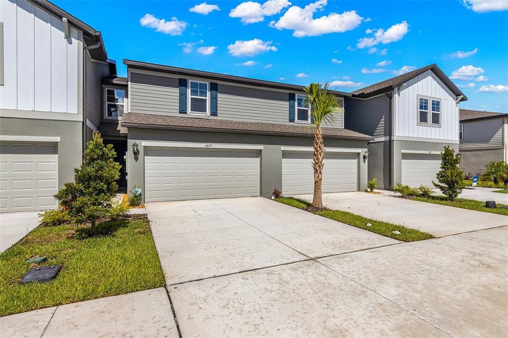 Active With Contract: $2,150 (3 beds, 2 baths, 1566 Square Feet)