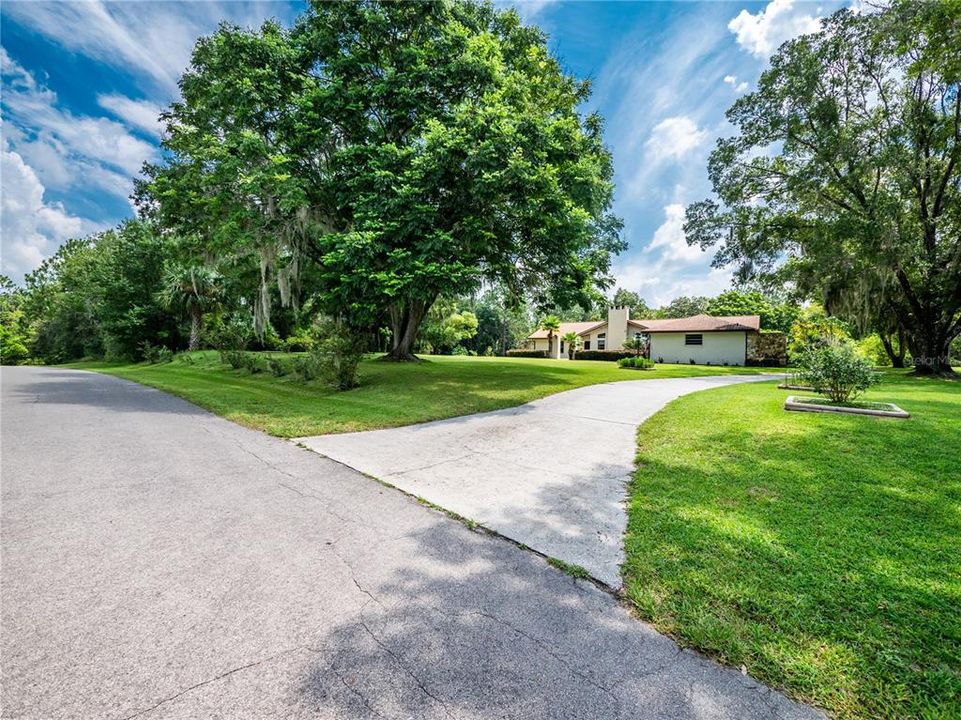 Active With Contract: $469,000 (3 beds, 2 baths, 1955 Square Feet)