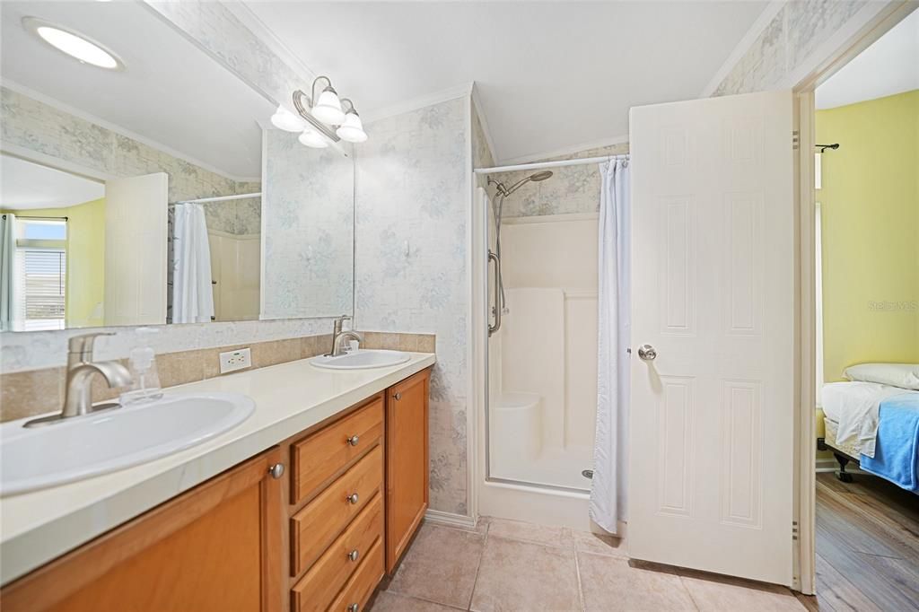 For Sale: $258,000 (2 beds, 2 baths, 1521 Square Feet)