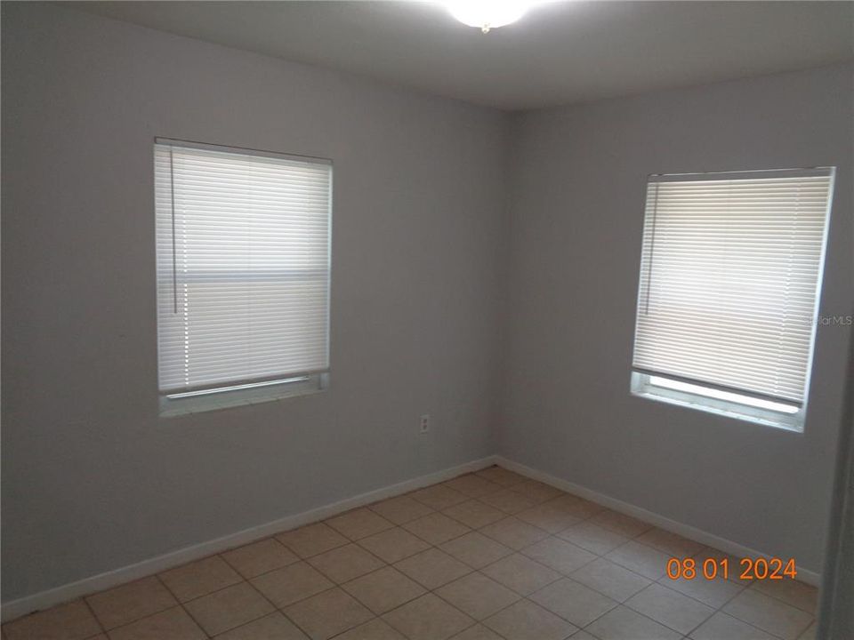 For Rent: $1,495 (2 beds, 1 baths, 860 Square Feet)