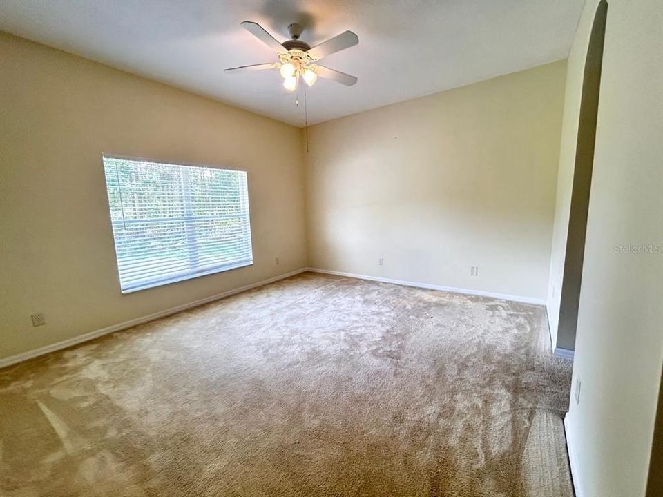 Active With Contract: $2,450 (3 beds, 2 baths, 1601 Square Feet)