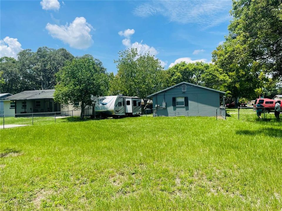 Active With Contract: $2,000 (3 beds, 2 baths, 1152 Square Feet)