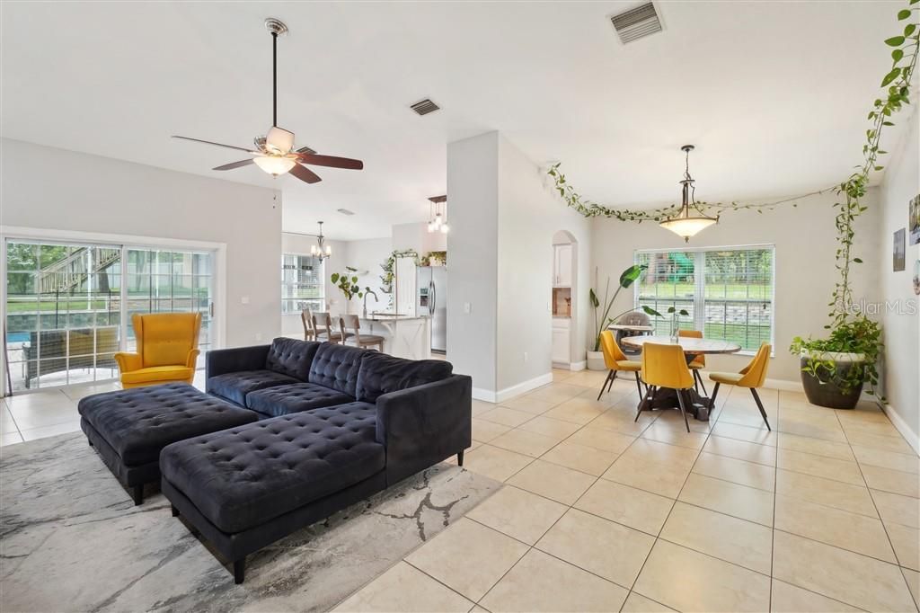 For Sale: $640,000 (4 beds, 2 baths, 2278 Square Feet)