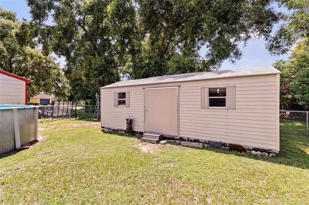 Active With Contract: $270,000 (3 beds, 2 baths, 1212 Square Feet)