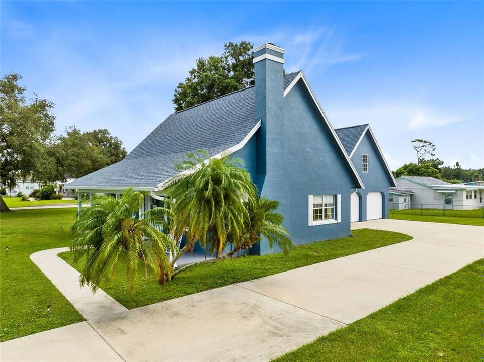 Freshly Painted Beautiful 2 Story with Detached 2 car garage