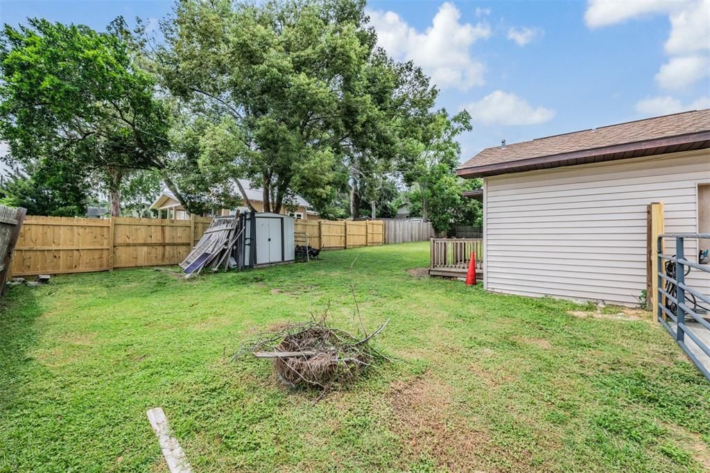 For Sale: $259,900 (3 beds, 2 baths, 1226 Square Feet)