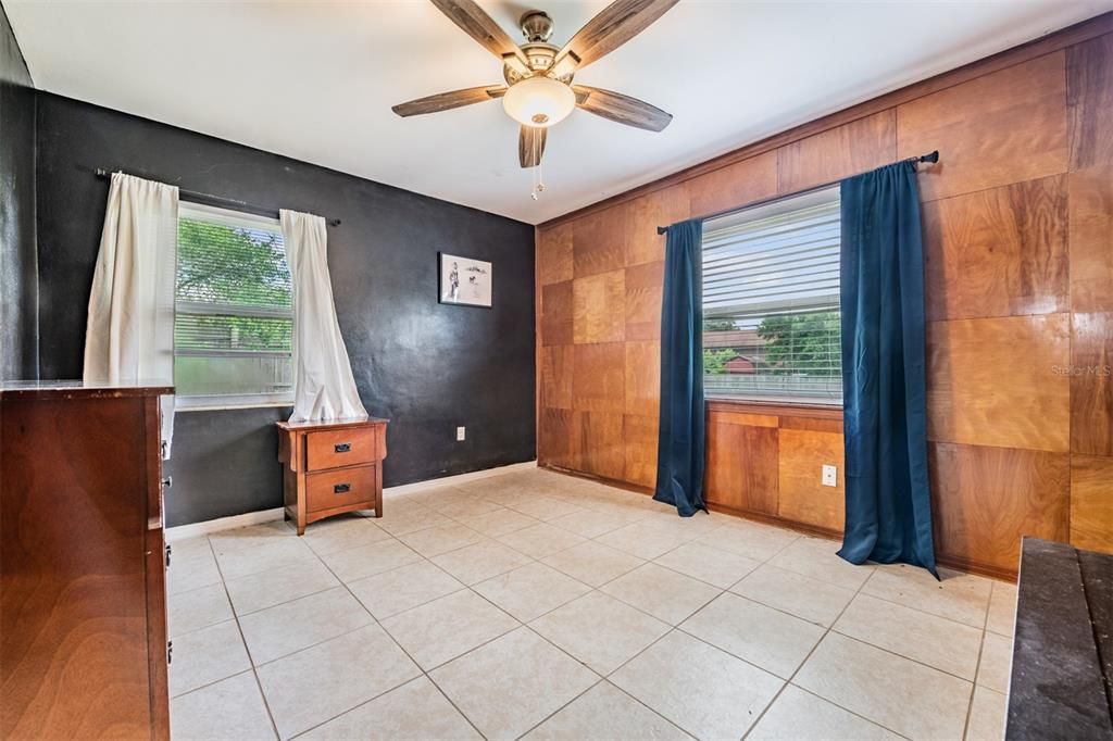 For Sale: $259,900 (3 beds, 2 baths, 1226 Square Feet)