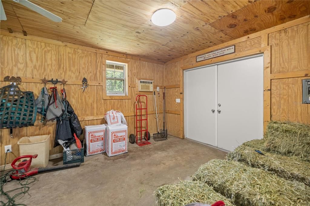 feed/tack room