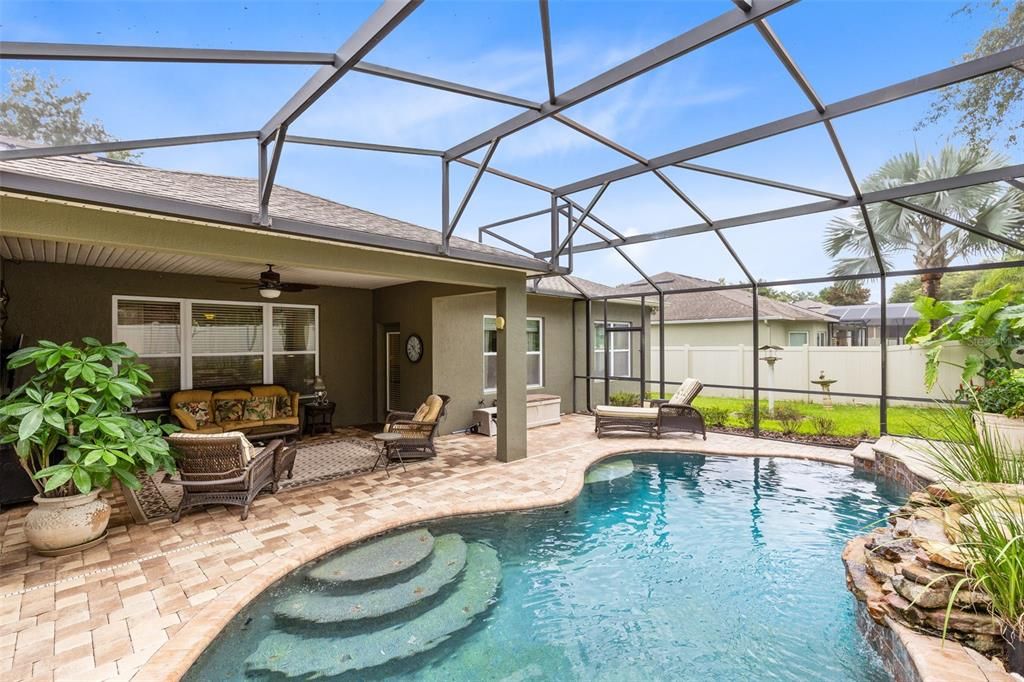 Lovely view of the pool and lanai areas.