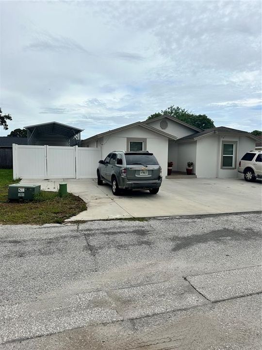 Active With Contract: $365,000 (3 beds, 2 baths, 1231 Square Feet)