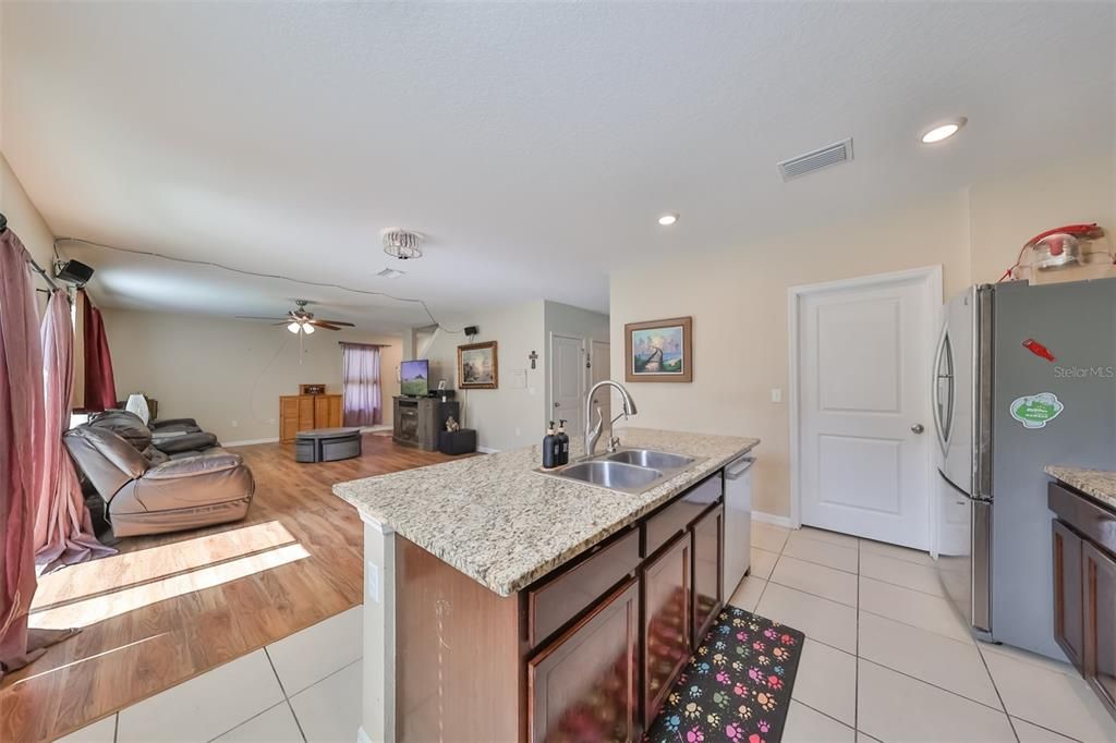 For Sale: $449,000 (4 beds, 2 baths, 2505 Square Feet)