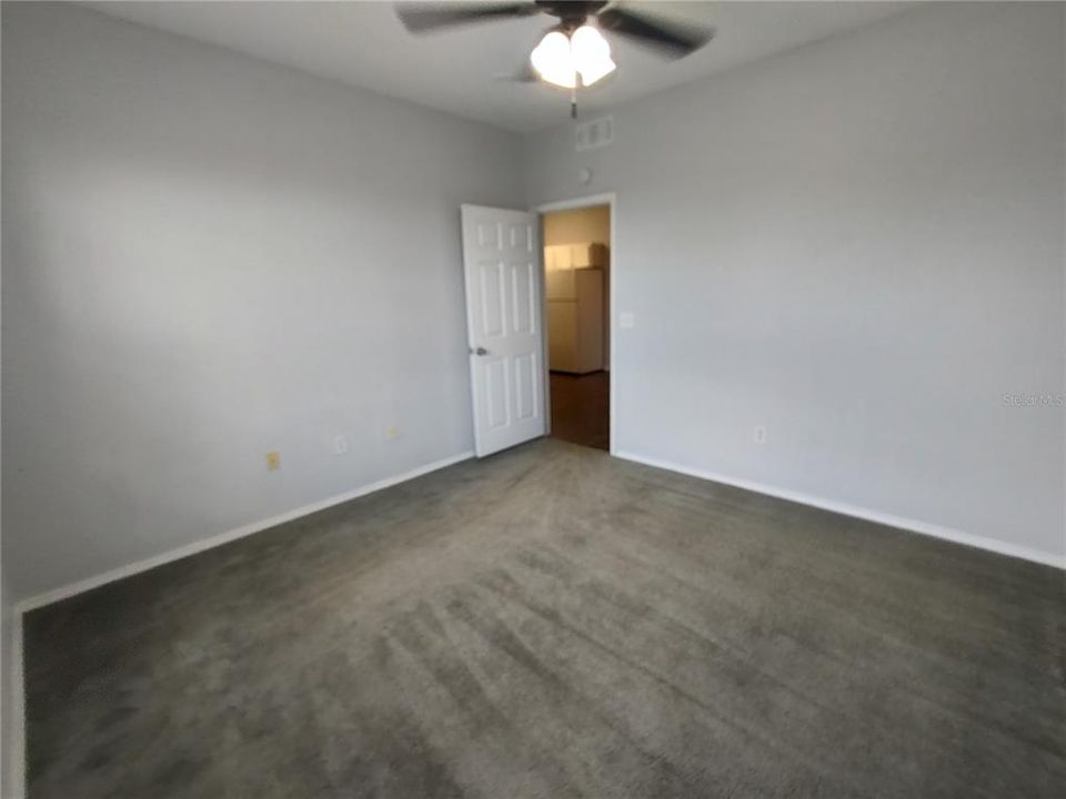 For Sale: $134,500 (1 beds, 1 baths, 730 Square Feet)