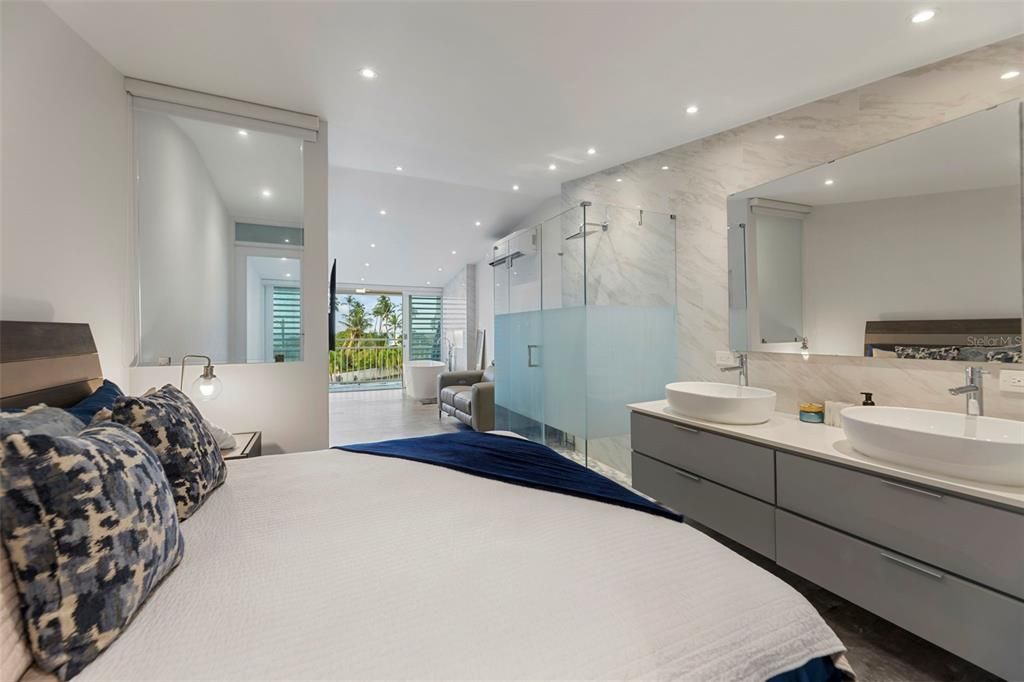 For Sale: $550,000 (3 beds, 2 baths, 1775 Square Feet)